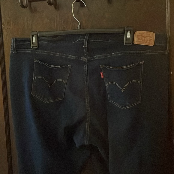 EUC size 22w Levi’s skinny jeans - Picture 3 of 4